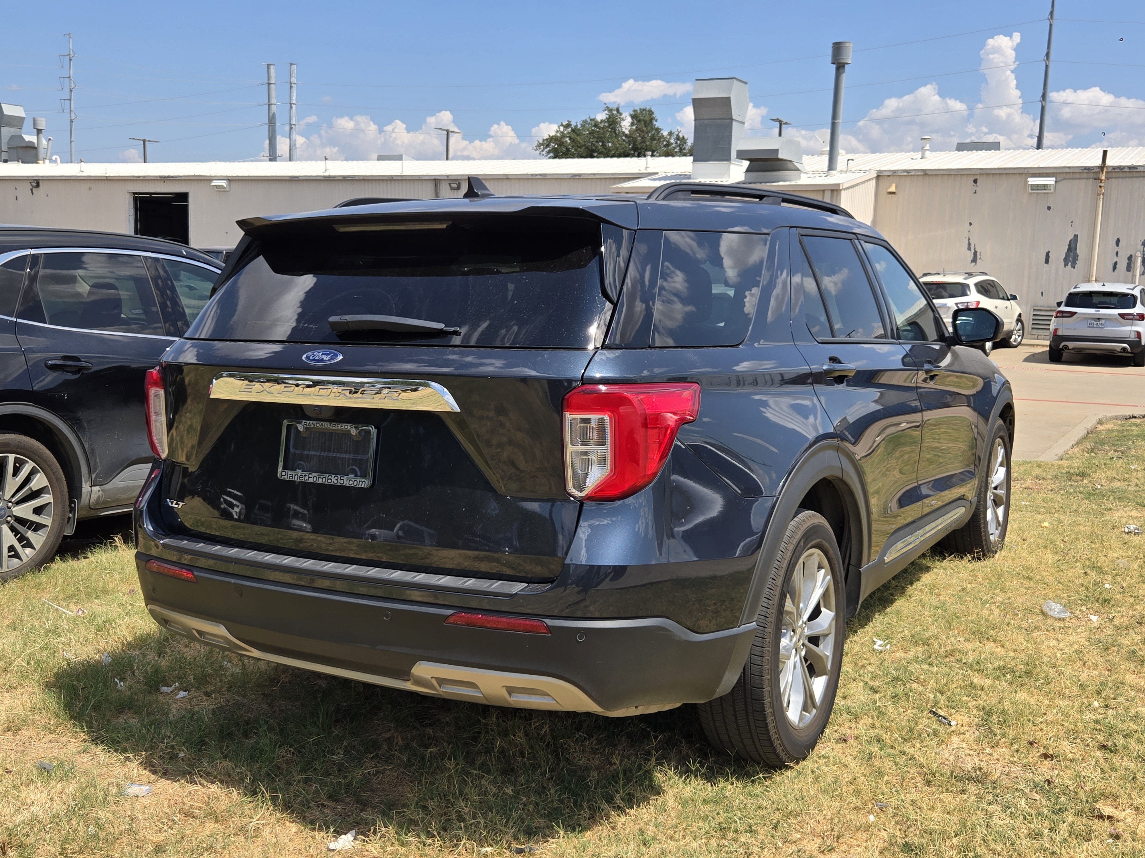 Used 2023 Ford Explorer XLT w/ Equipment Group 202A RWD image 6