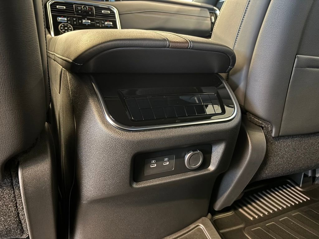 New 2026 Nissan Armada Platinum image 21