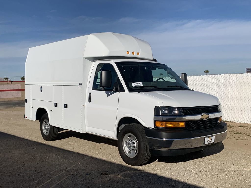 New 2025 Chevrolet Express 3500 w/ Power Convenience Package image 3