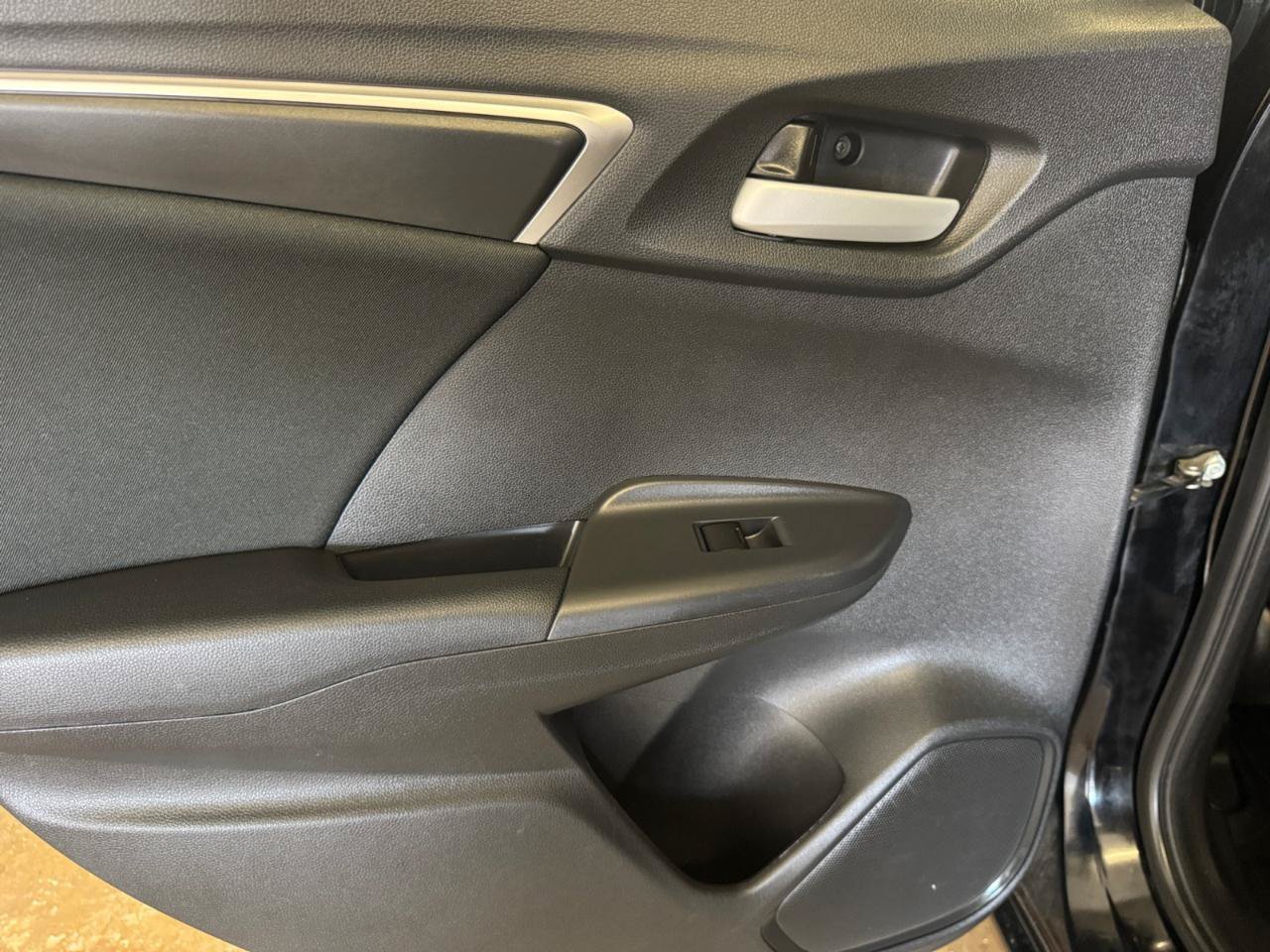 Used 2018 Honda Fit LX image 22