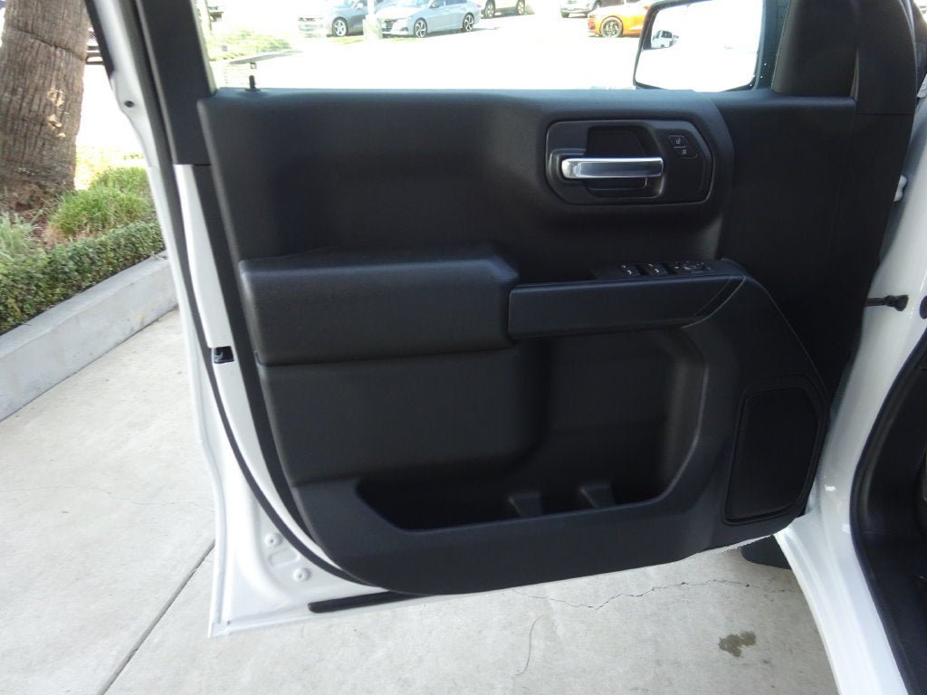 New 2026 Chevrolet Silverado 1500 Custom RWD image 24