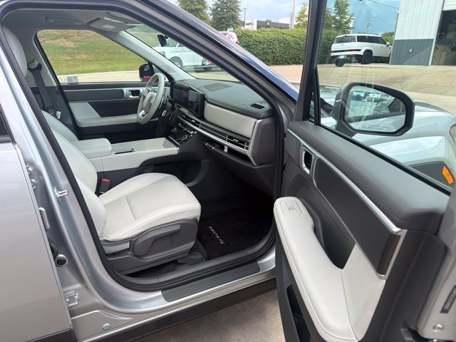 Used 2026 Hyundai Santa Fe SEL FWD image 21