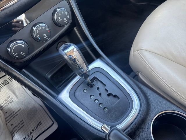 Used 2013 Chrysler 200 Limited image 25