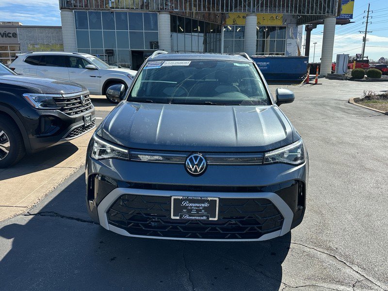 New 2025 Volkswagen Taos SEL image 6