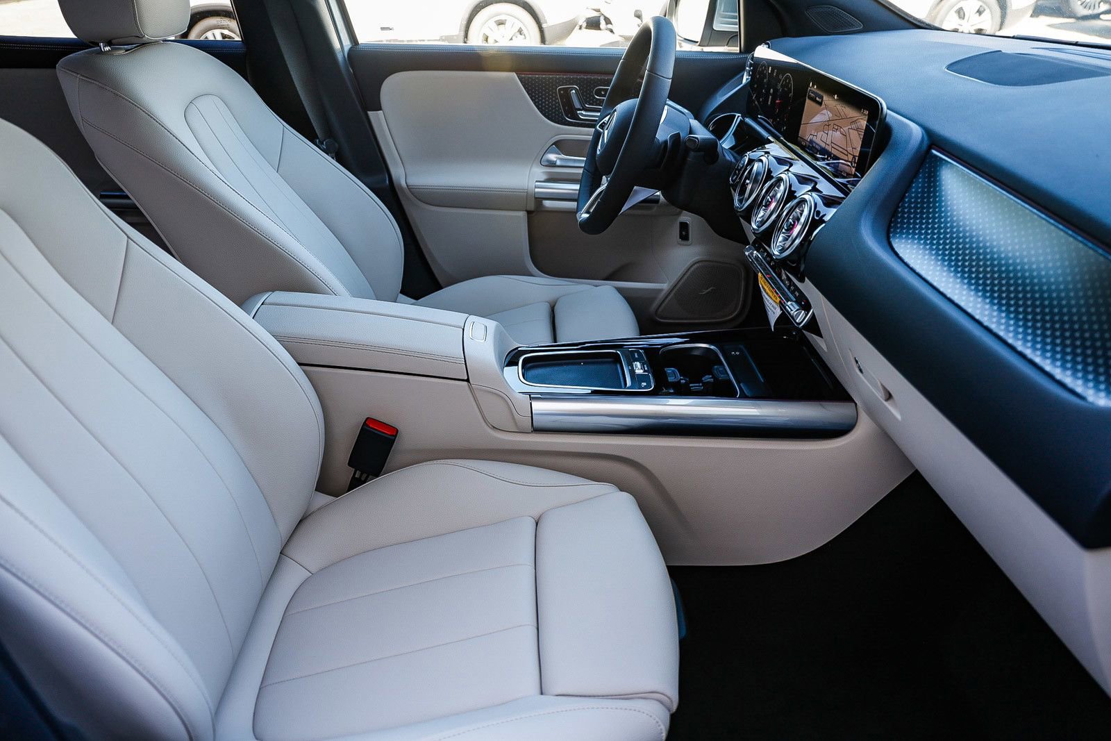 New 2026 Mercedes-Benz GLA 250 4MATIC image 17