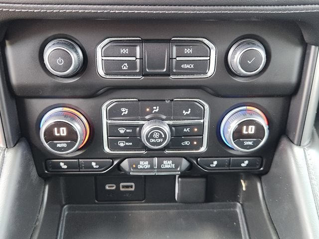 Used 2022 Chevrolet Tahoe Z71 w/ Luxury Package AWD/4WD image 18