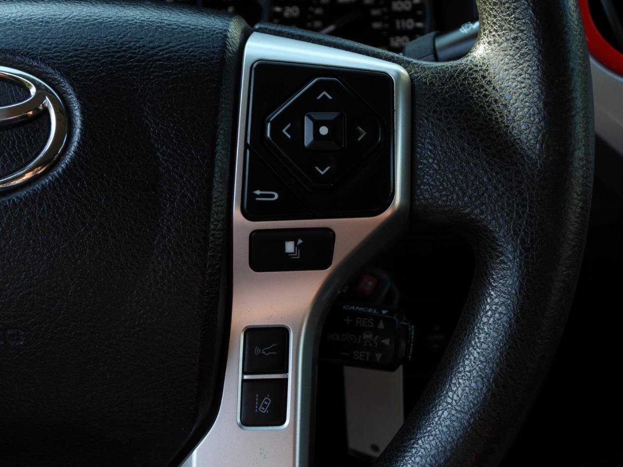 Used 2018 Toyota Tundra CrewMax SR5 w/ TRD Sport Package RWD image 85