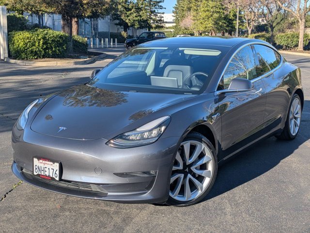 Used 2020 Tesla Model 3 Performance image 1