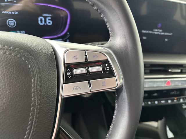 Used 2024 Kia Telluride S image 16