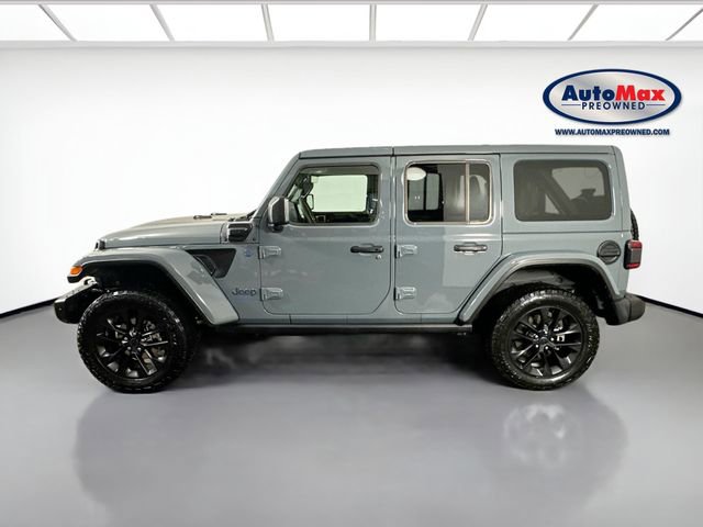Used 2025 Jeep Wrangler Unlimited Sahara image 8