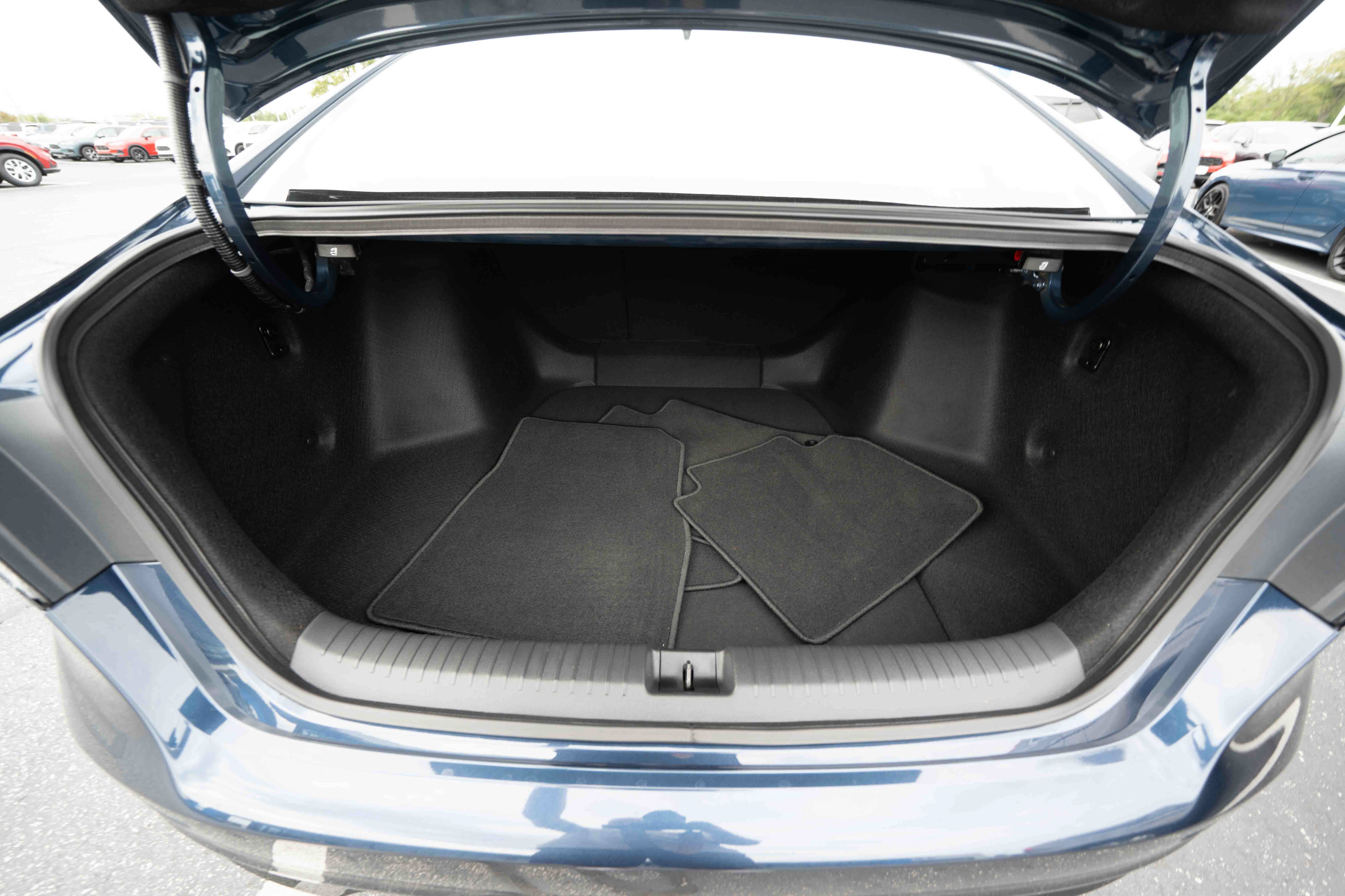 Used 2025 Honda Accord EX-L image 27