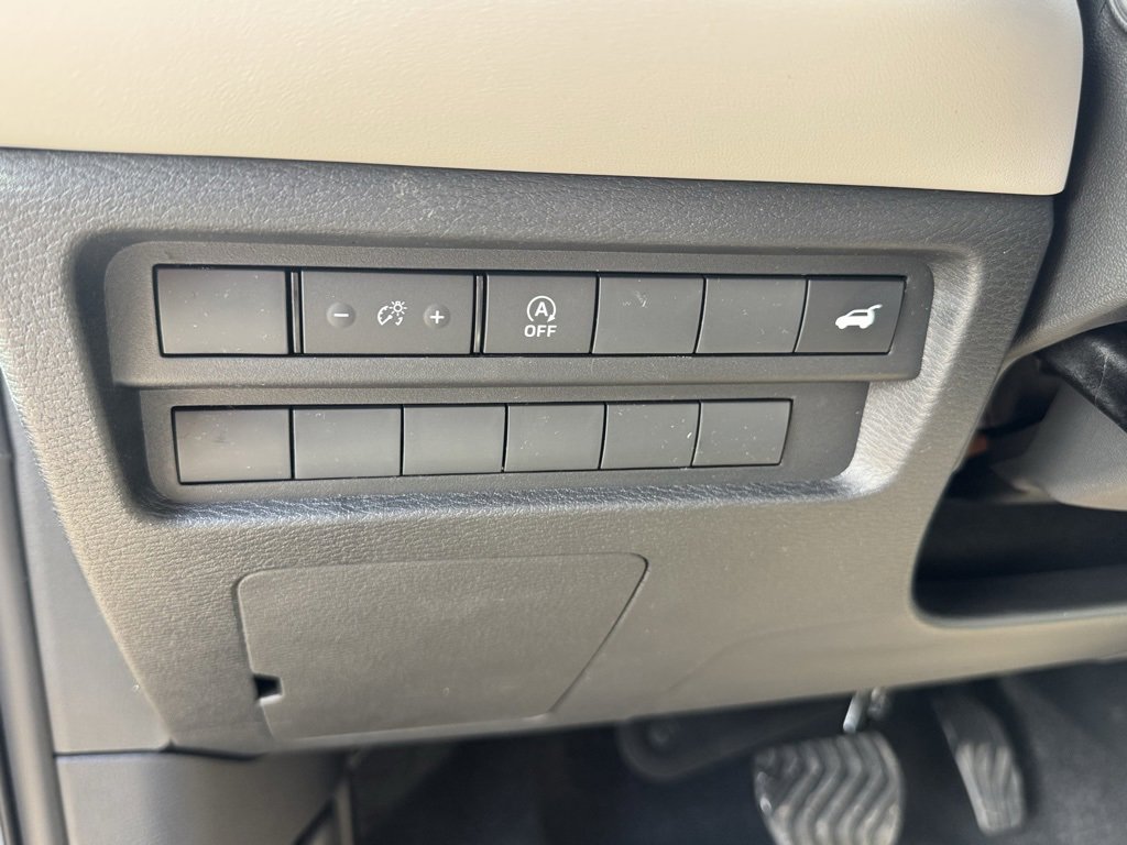 New 2026 Mitsubishi Outlander SE image 15