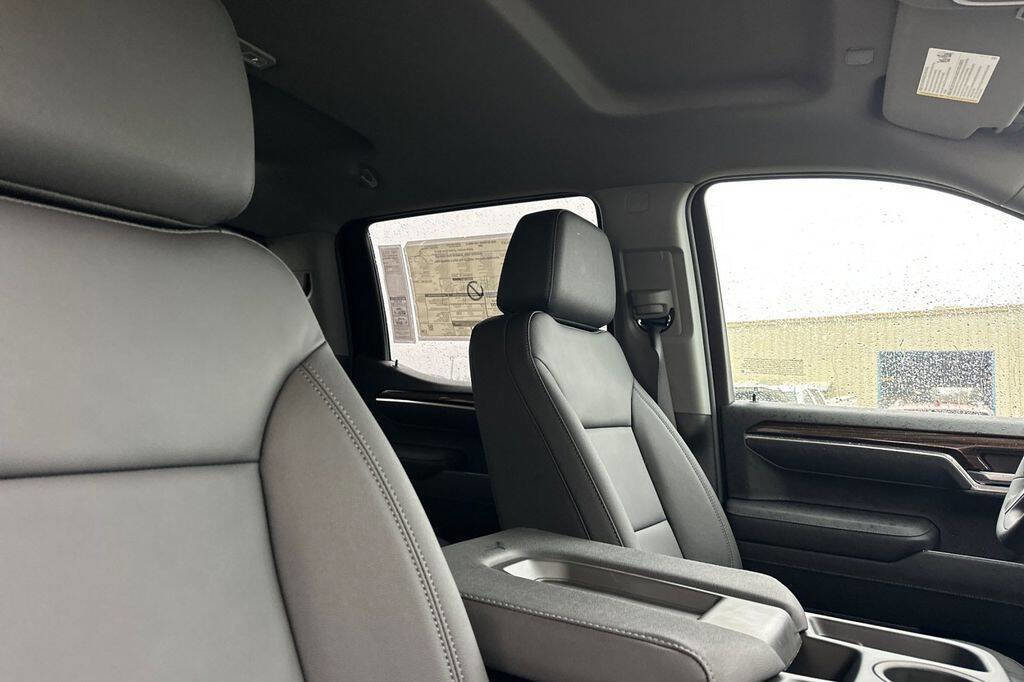 New 2026 Chevrolet Silverado 1500 LT w/ All Star Edition Plus image 17