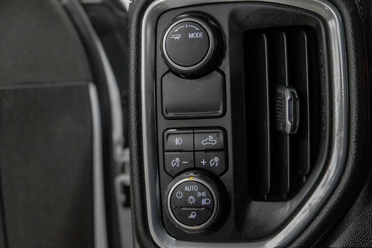 Used 2021 Chevrolet Silverado 1500 LTZ RWD image 28