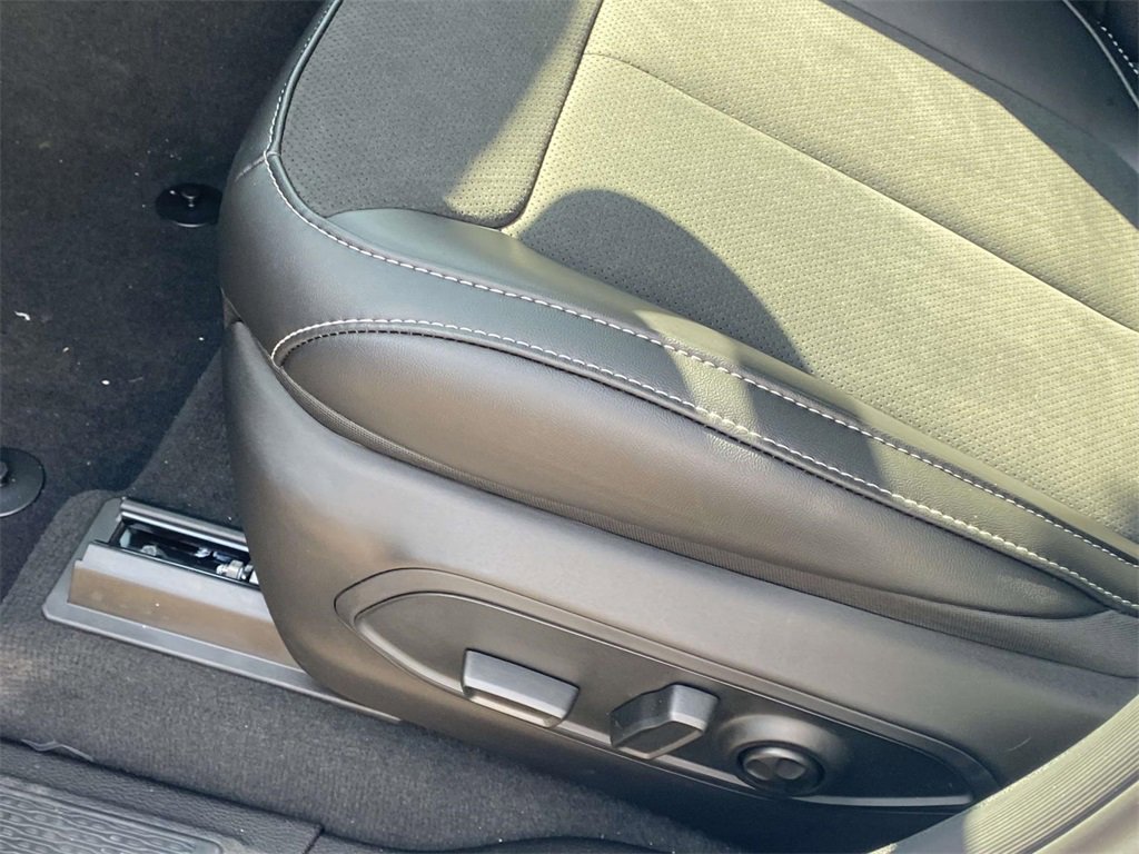 New 2025 Jeep Grand Cherokee Laredo image 45