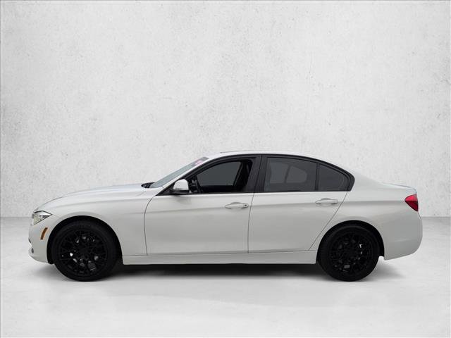 Used 2018 BMW 320i Sedan RWD image 9
