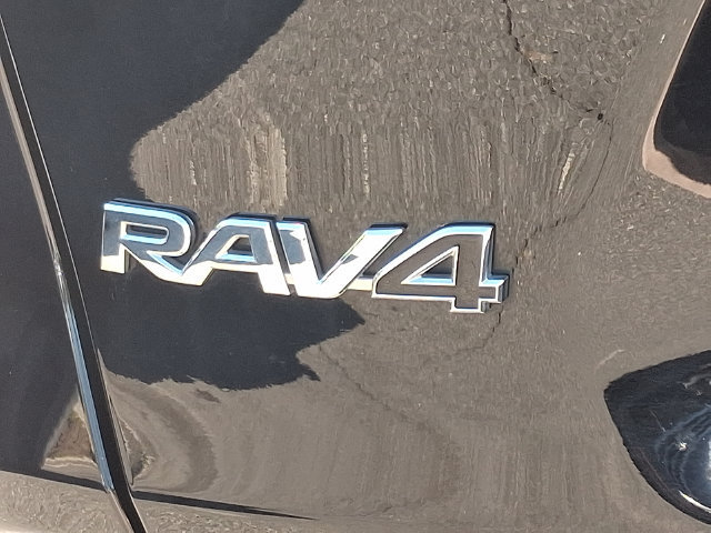 Used 2024 Toyota RAV4 LE AWD/4WD image 29