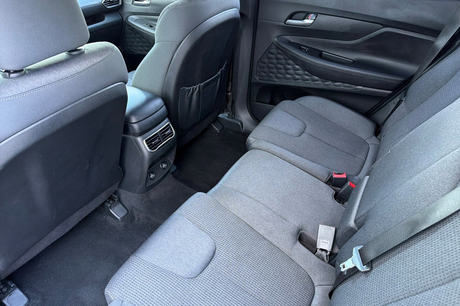 Used 2023 Hyundai Santa Fe SEL image 28