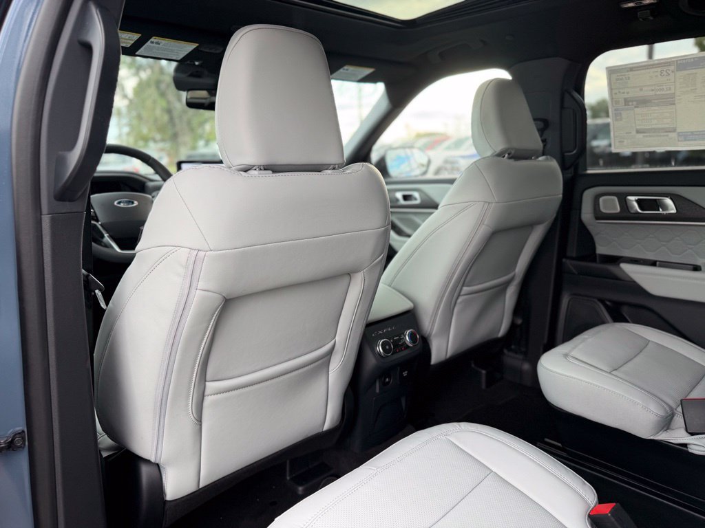 New 2027 Ford Explorer Platinum w/ LUX Leather Package AWD/4WD image 17