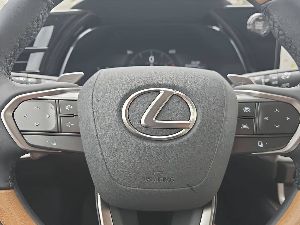 Used 2025 Lexus RX 350 Premium Plus w/ Convenience Package AWD/4WD image 23