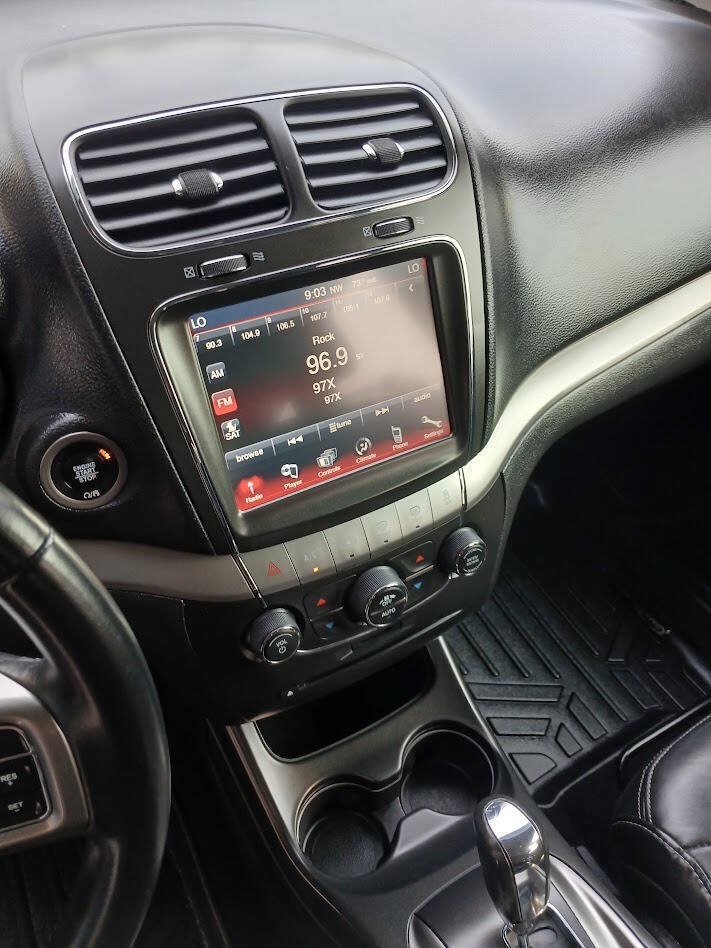 Used 2019 Dodge Journey Crossroad FWD image 6