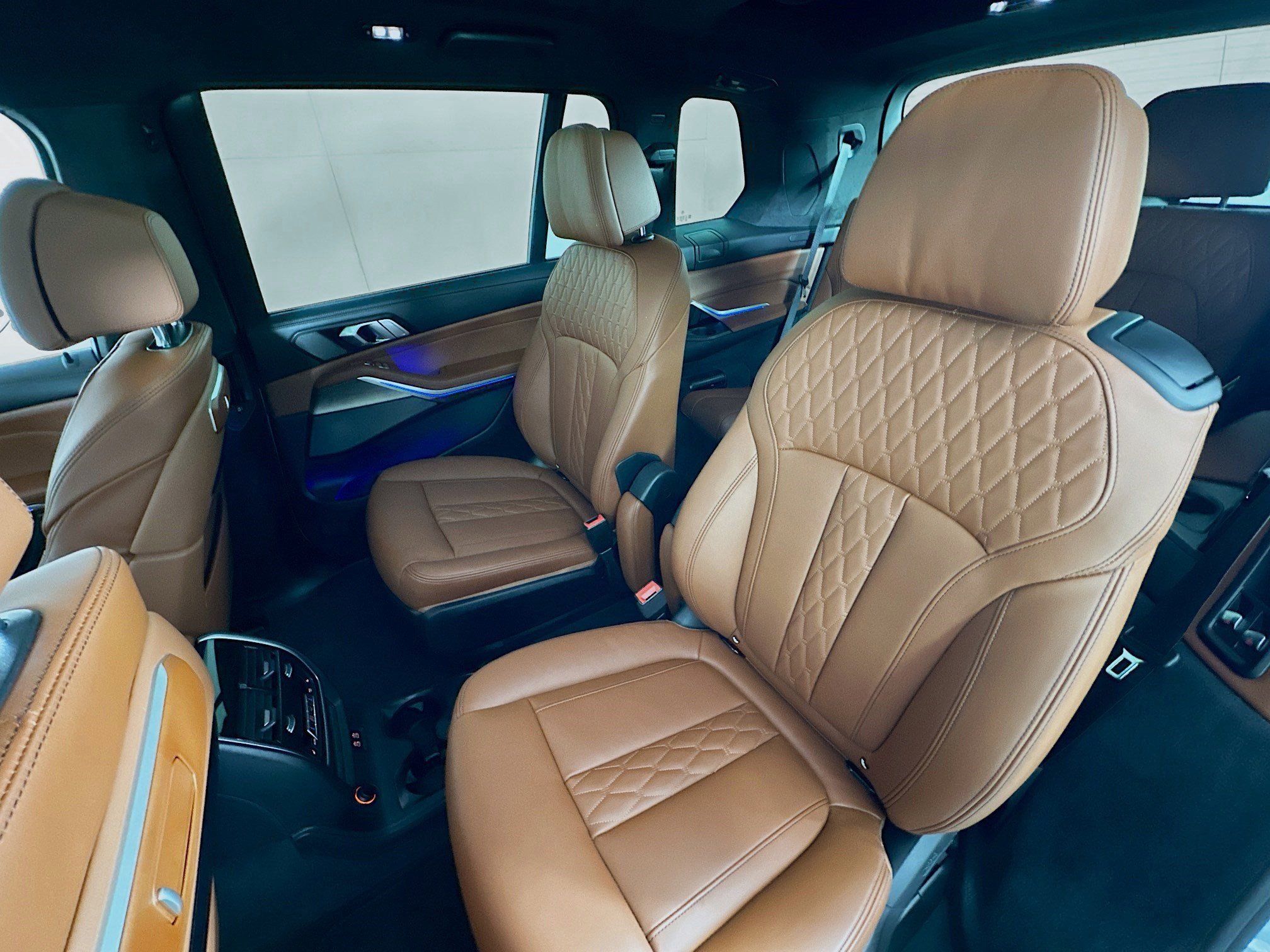 Used 2024 BMW X7 M60i image 23