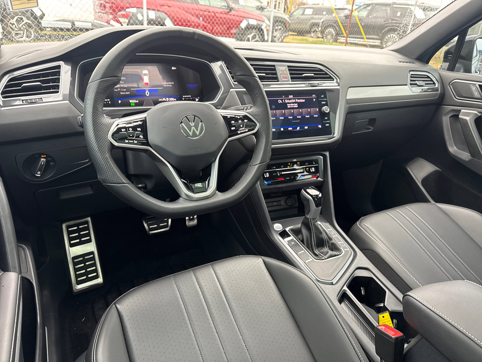 Used 2024 Volkswagen Tiguan SE R-Line image 22