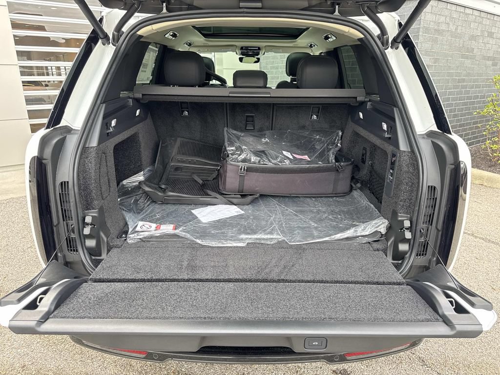 New 2026 Land Rover Range Rover SE AWD/4WD image 6