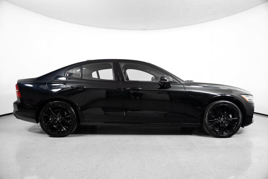 Used 2024 Volvo S60 B5 Plus AWD/4WD image 3