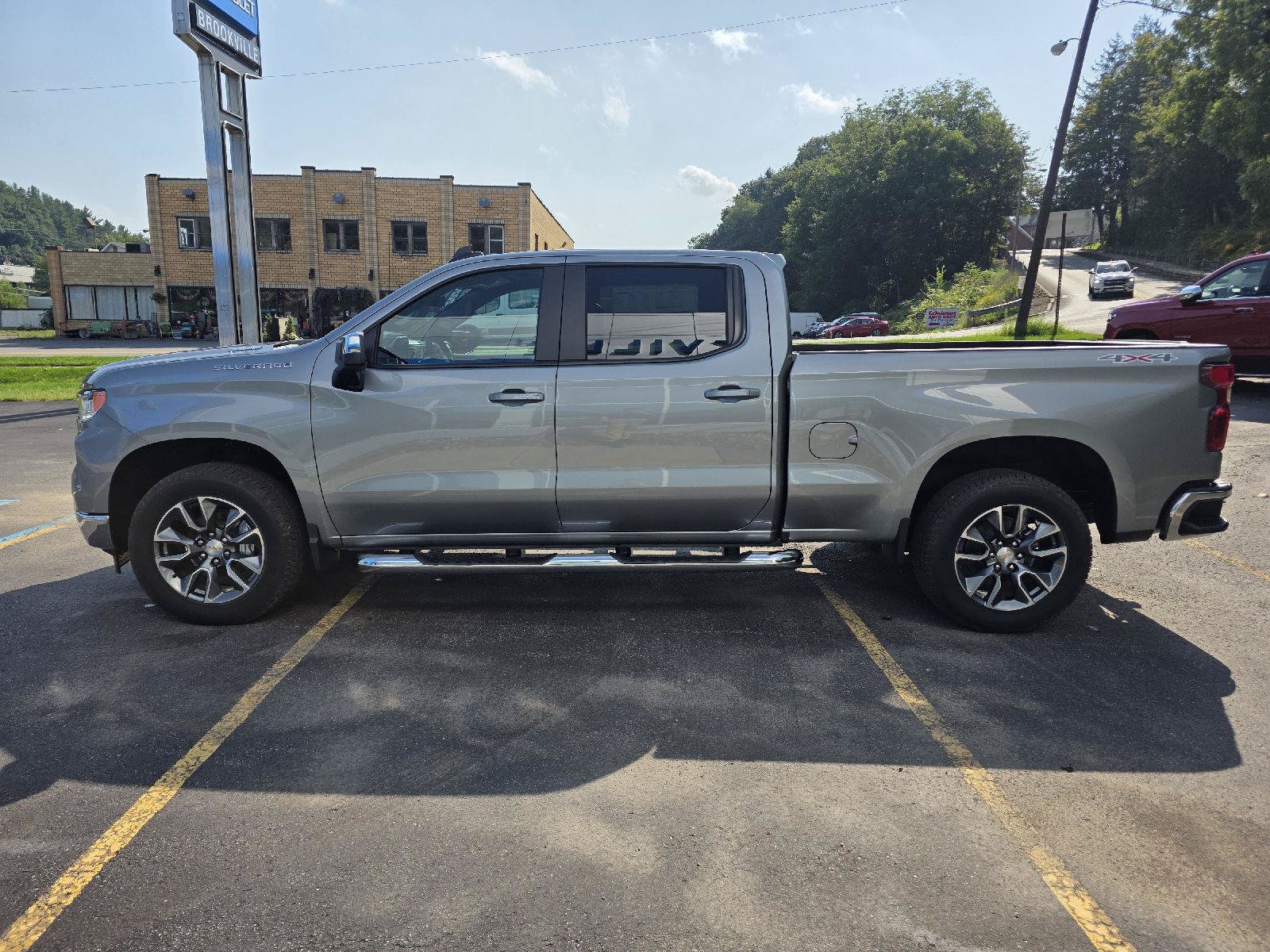 New 2026 Chevrolet Silverado 1500 LT w/ LPO, Liner Protection Package AWD/4WD image 10