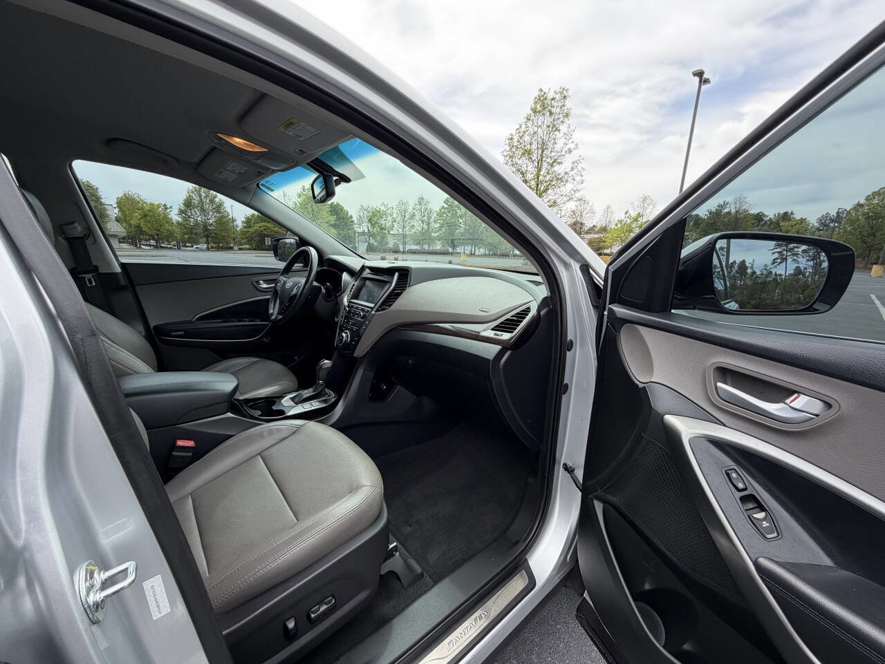 Used 2017 Hyundai Santa Fe Sport 2.0T w/ Cargo Package image 18