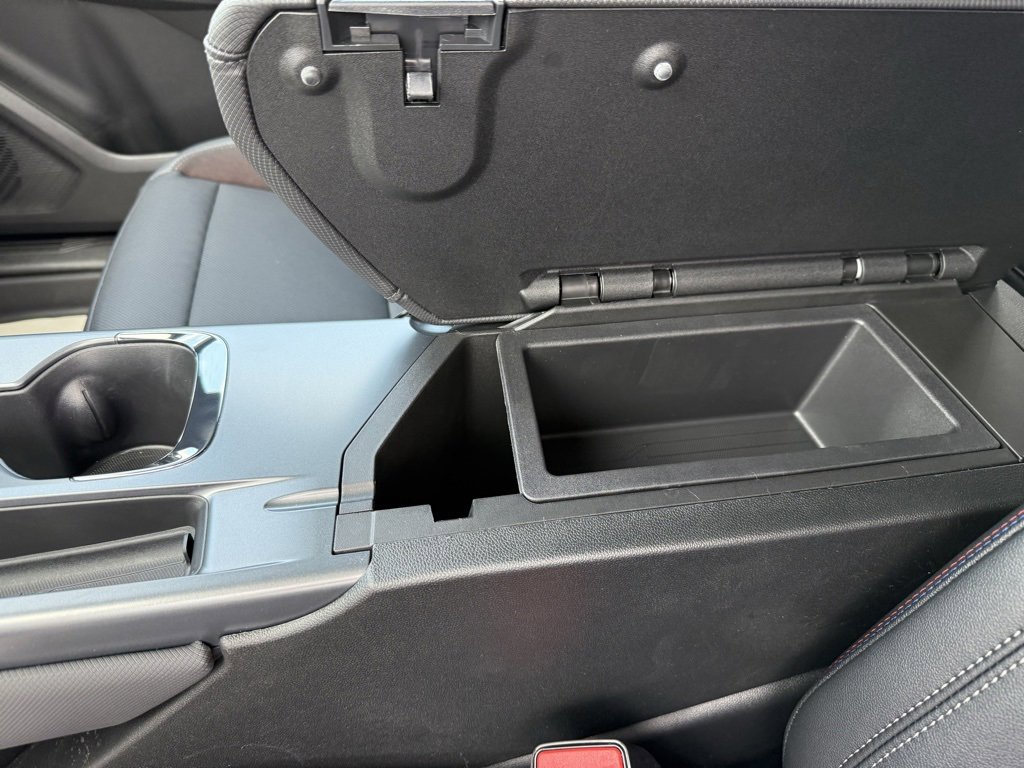 New 2025 Chevrolet Equinox EV RS image 17