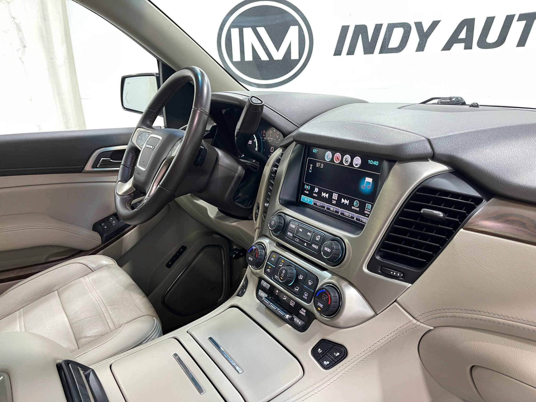 Used 2018 GMC Yukon Denali image 20