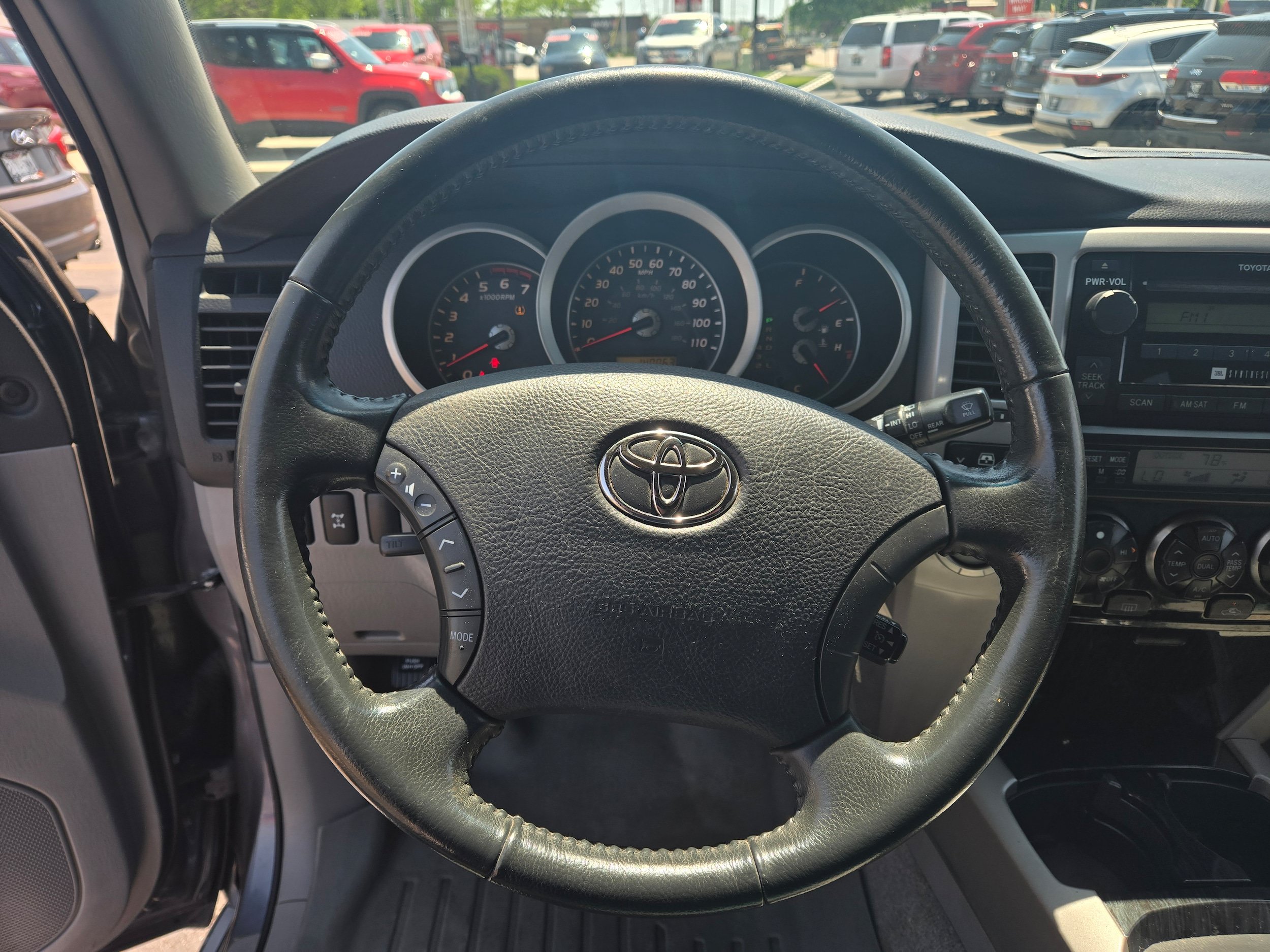 Used 2006 Toyota 4Runner Limited AWD/4WD image 6