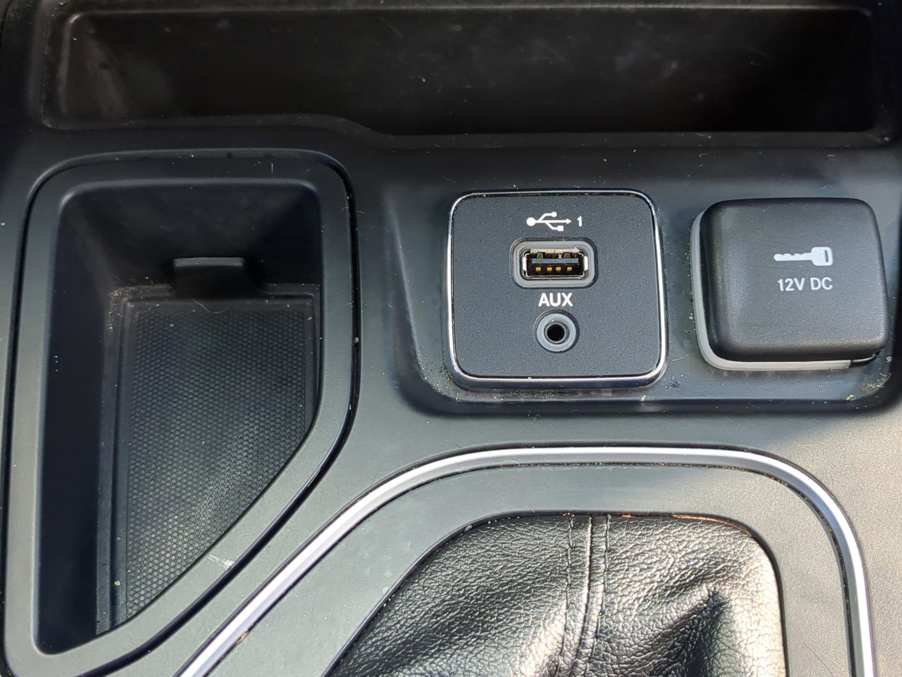 Used 2021 Jeep Cherokee Latitude Lux FWD image 12