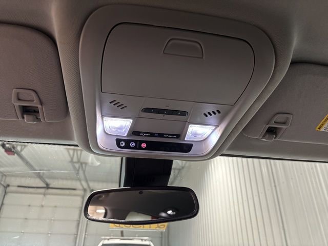 Used 2020 GMC Terrain SLT w/ Preferred Package image 14