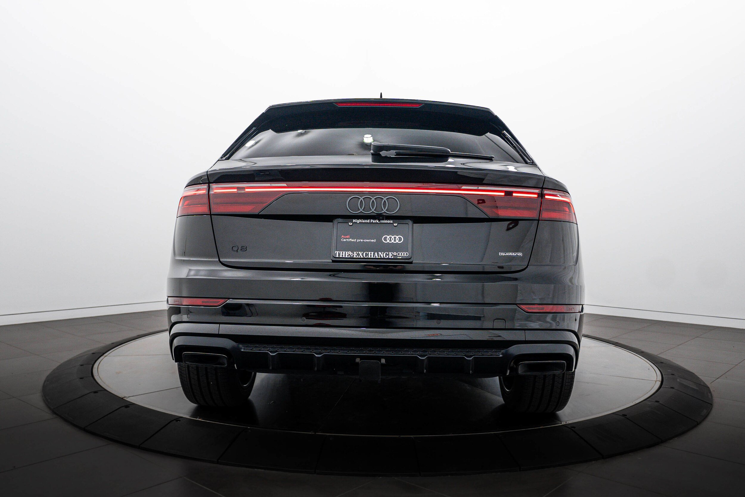 Certified 2025 Audi Q8 Premium Plus w/ Premium Plus Package AWD/4WD image 21