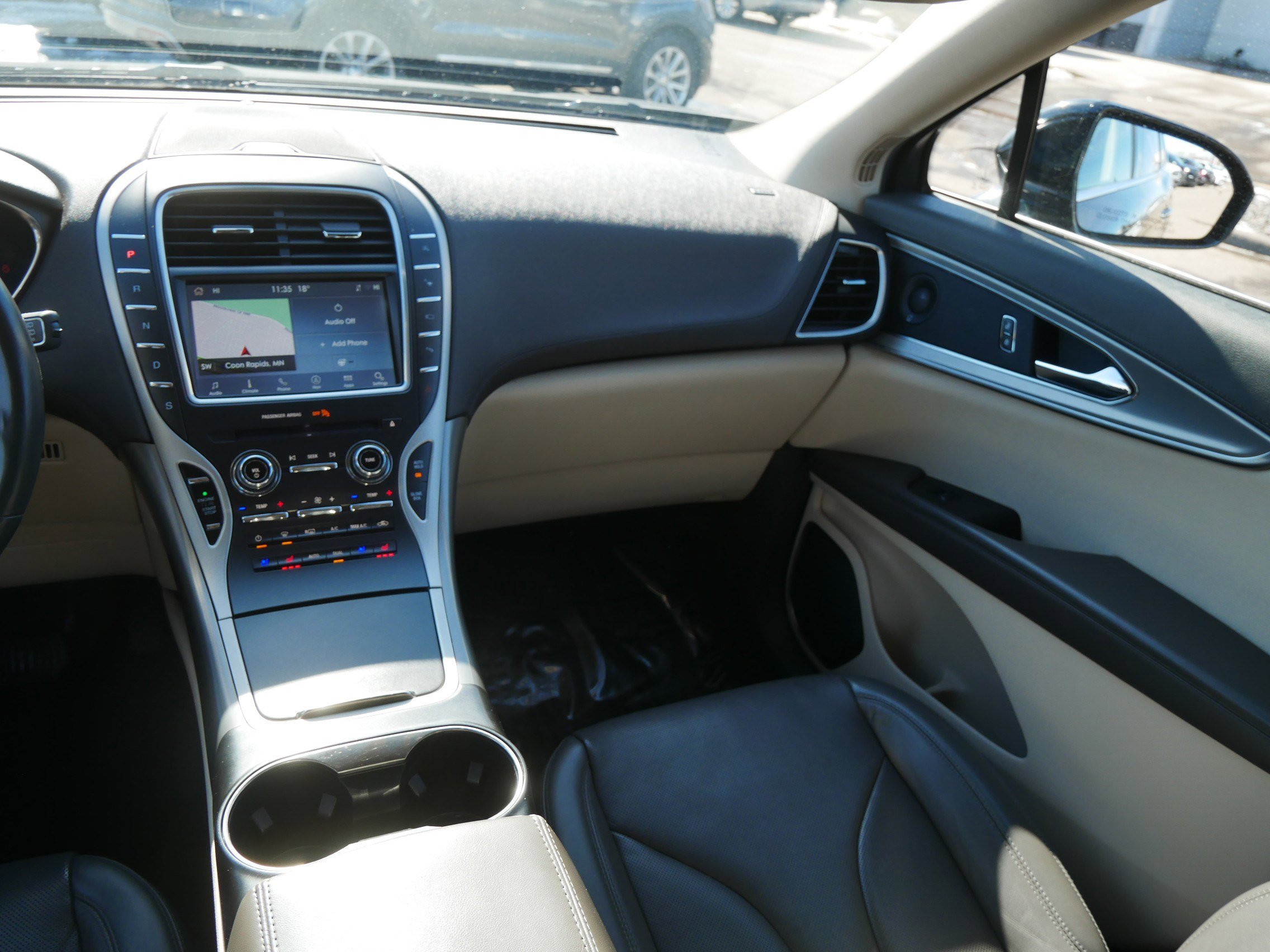 Used 2020 Lincoln Nautilus Reserve w/ Equipment Group 201A image 11