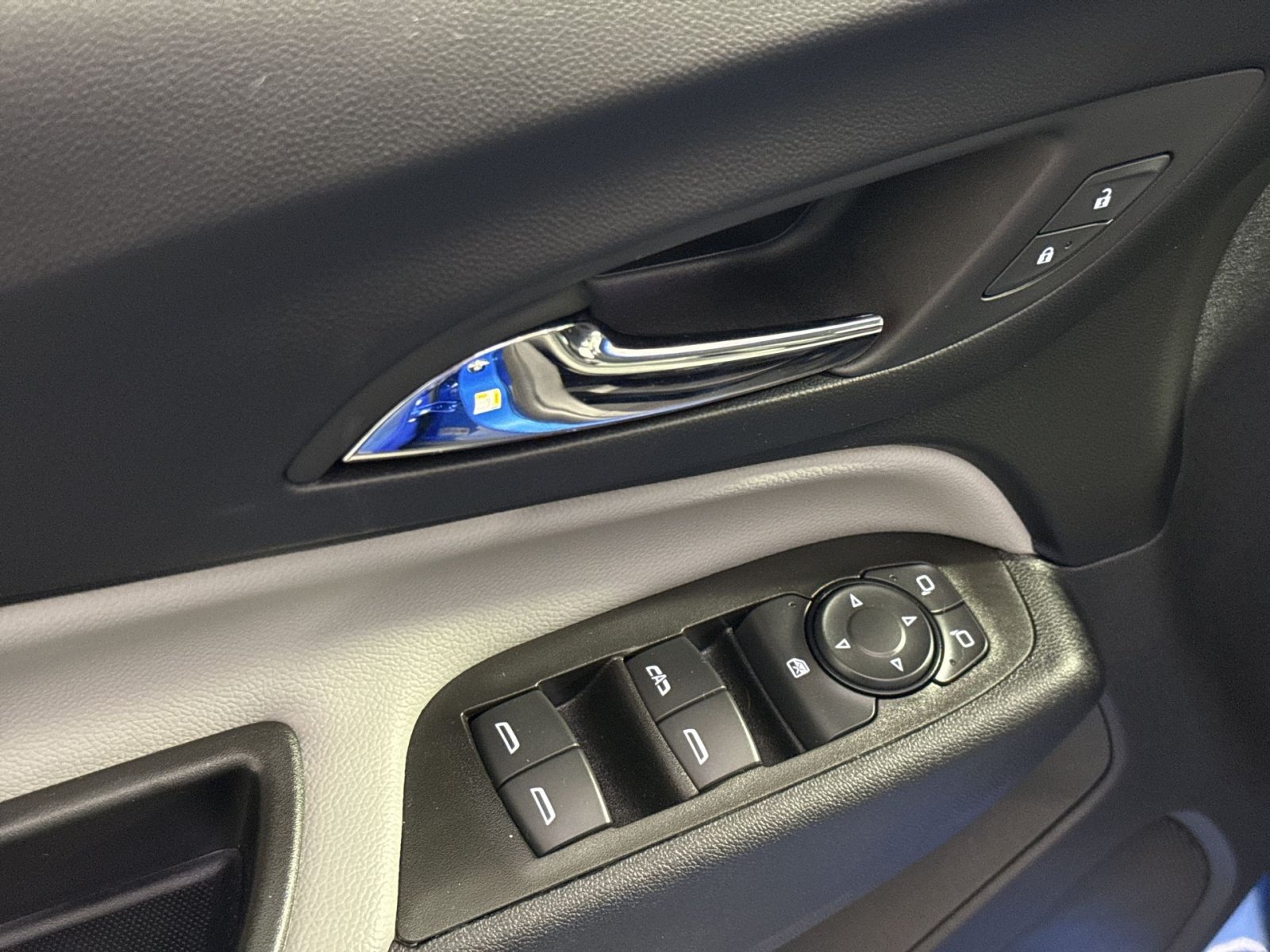 Used 2024 Chevrolet Equinox LS w/ LS Convenience Package FWD image 16