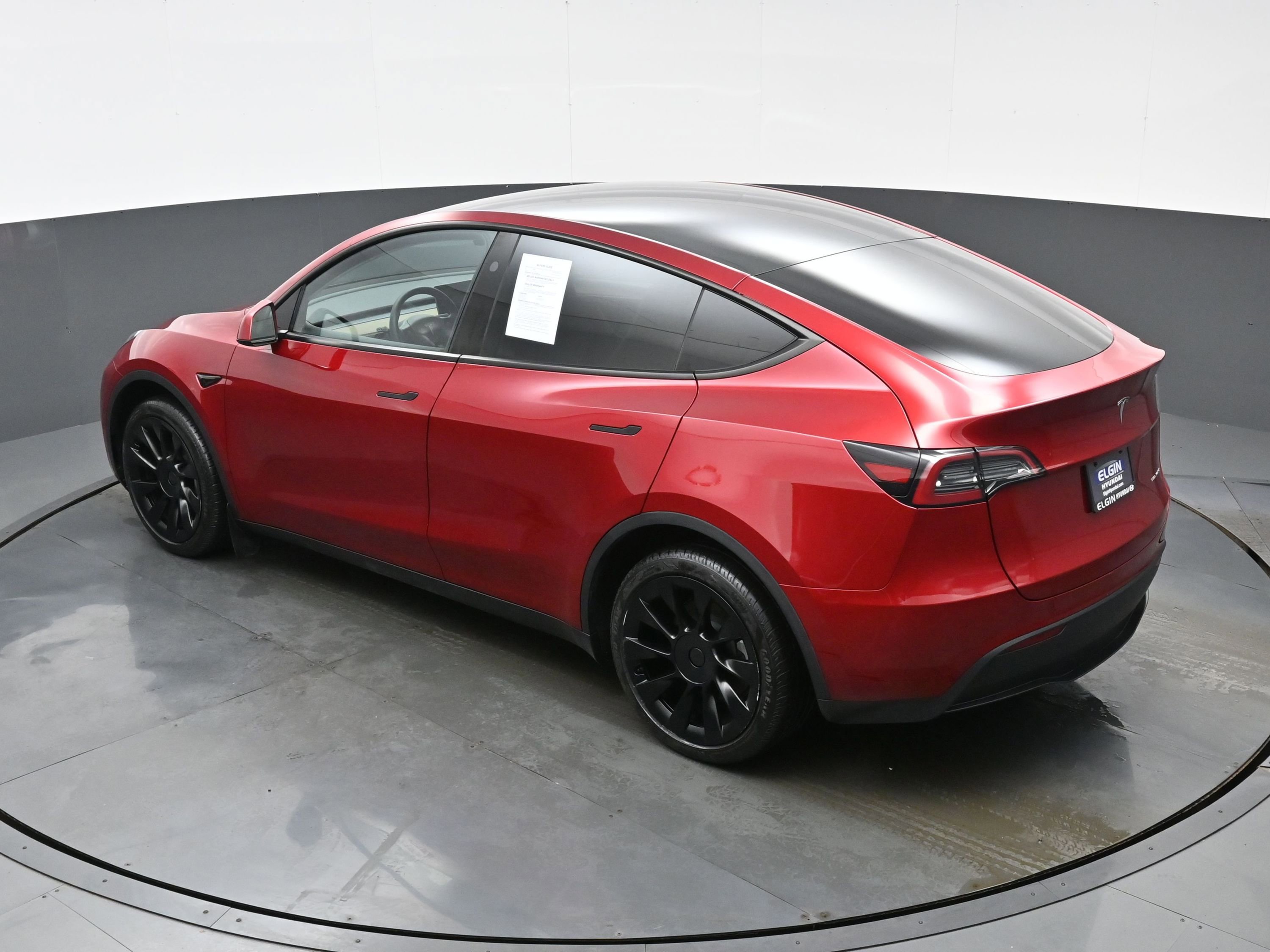 Used 2024 Tesla Model Y Long Range image 36