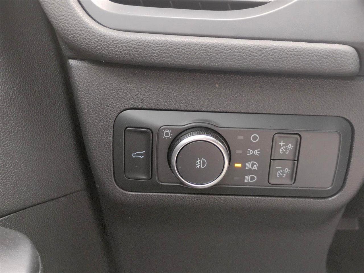 Used 2022 Ford Escape SEL w/ Technology Package image 32