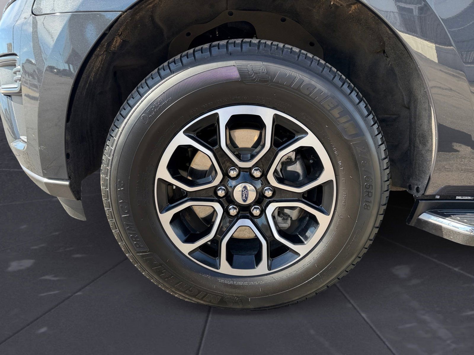 Used 2022 Ford Expedition Max XLT image 14