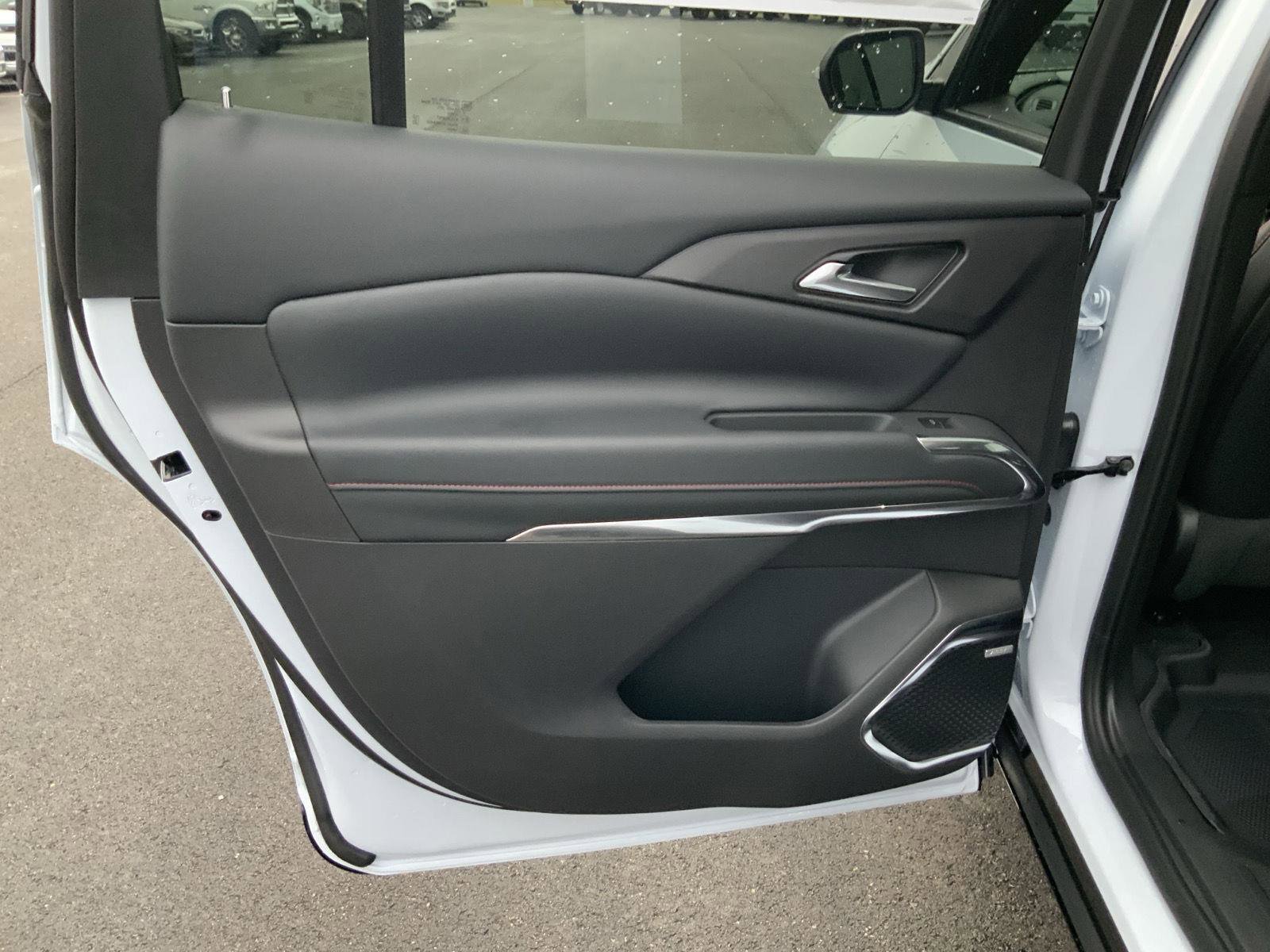 New 2026 Chevrolet Traverse RS w/ LPO, Floor Liner Package image 59