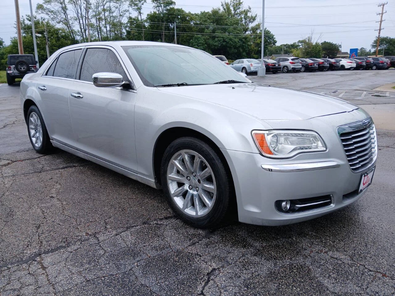 Used 2012 Chrysler 300 Limited RWD image 3
