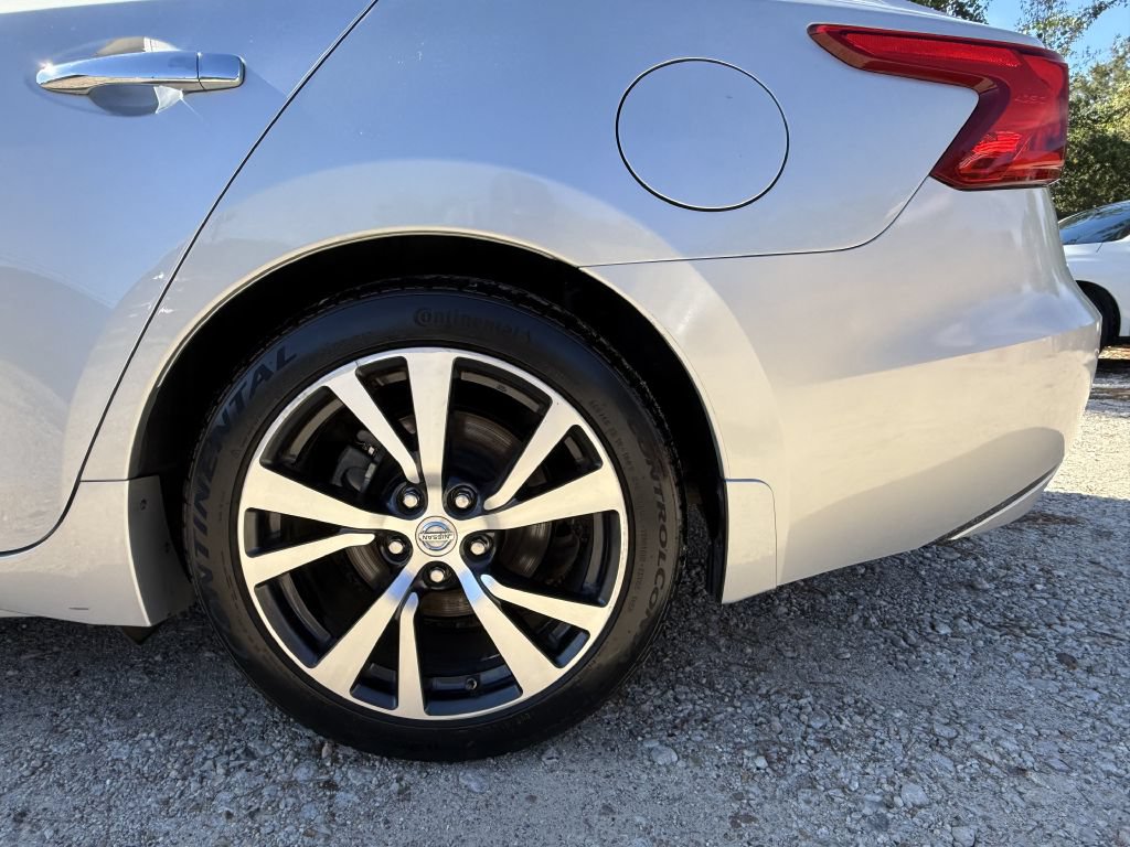 Used 2017 Nissan Maxima Platinum FWD image 12