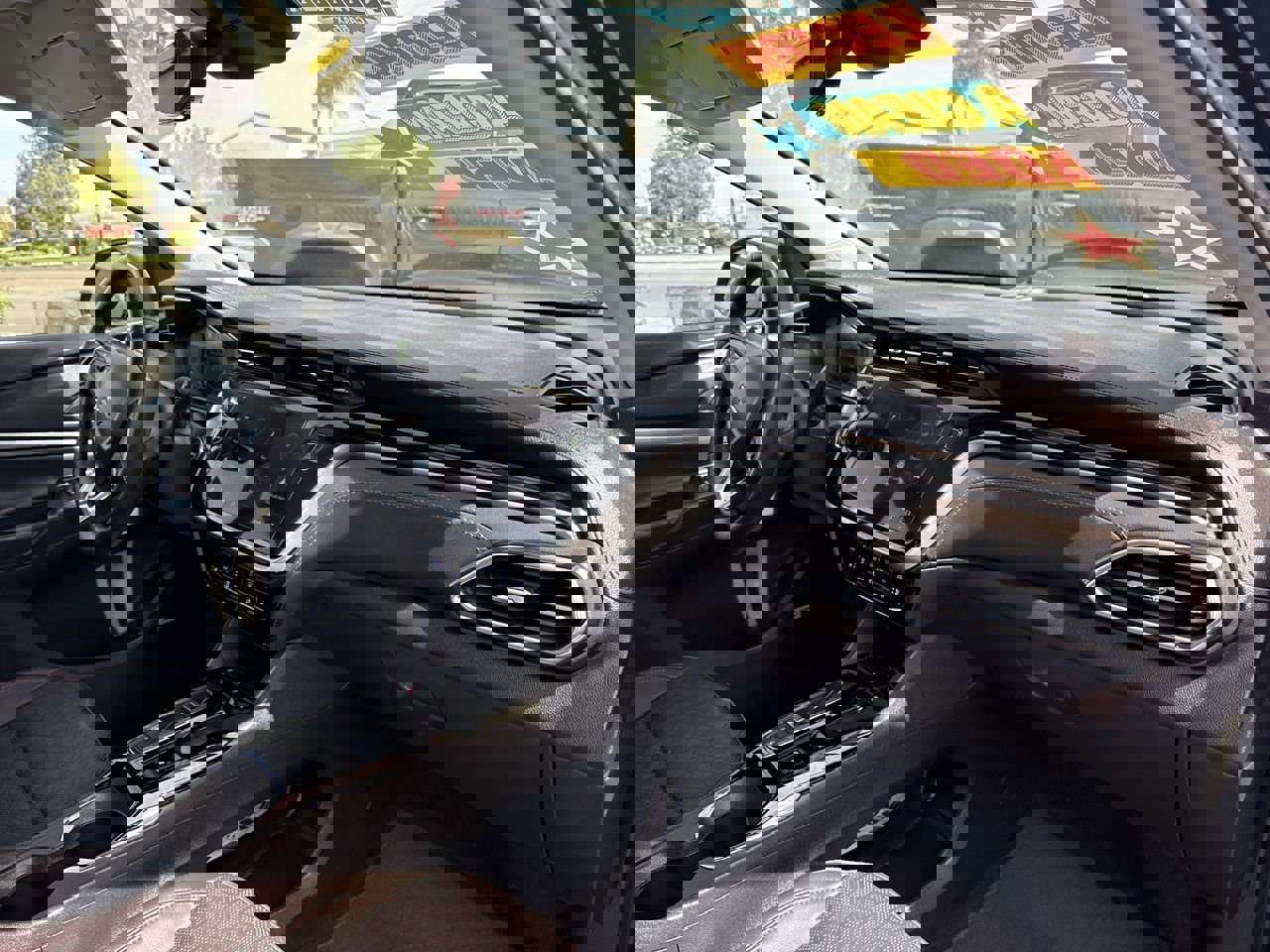 Used 2023 Chevrolet Bolt EUV Premier w/ Sun & Sound Package image 28