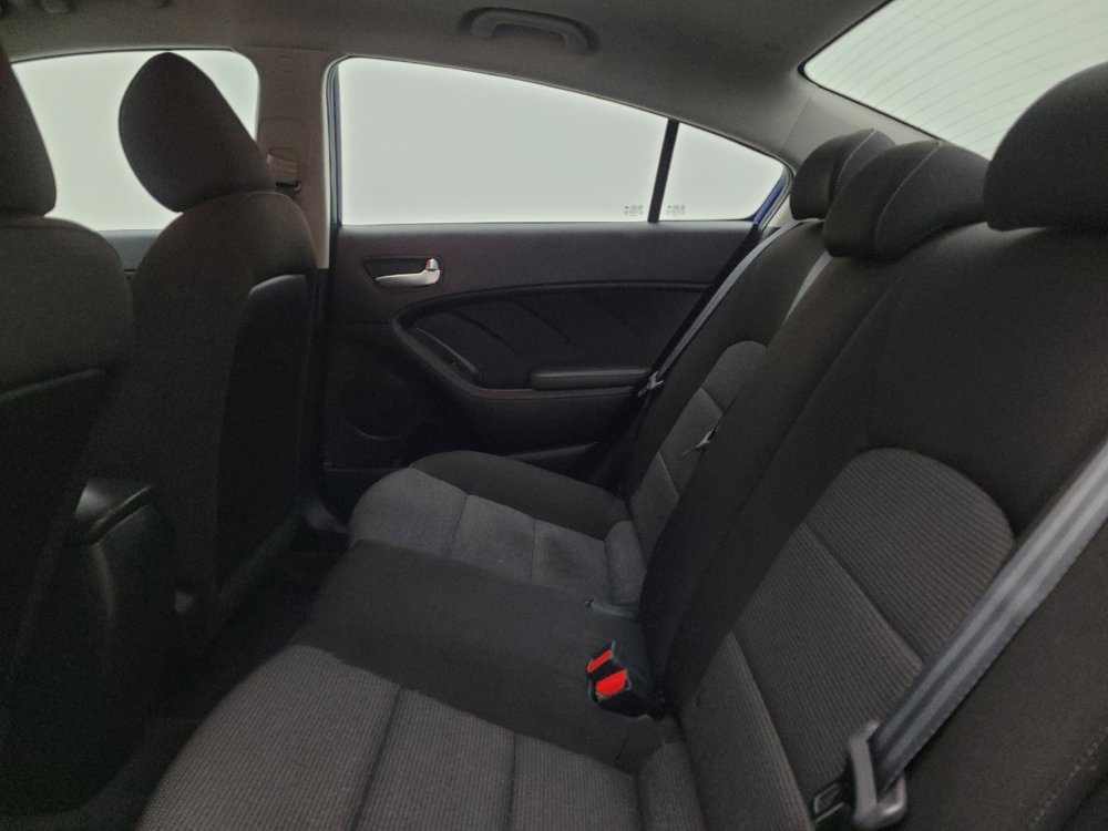 Used 2017 Kia Forte LX FWD image 18