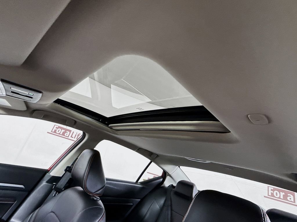 Certified 2023 Nissan Altima 2.0 SR image 11