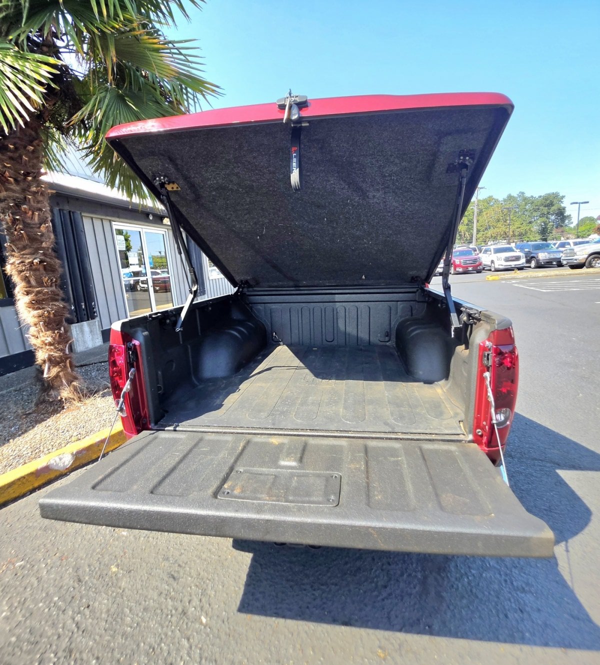 Used 2011 GMC Canyon SLT AWD/4WD image 8