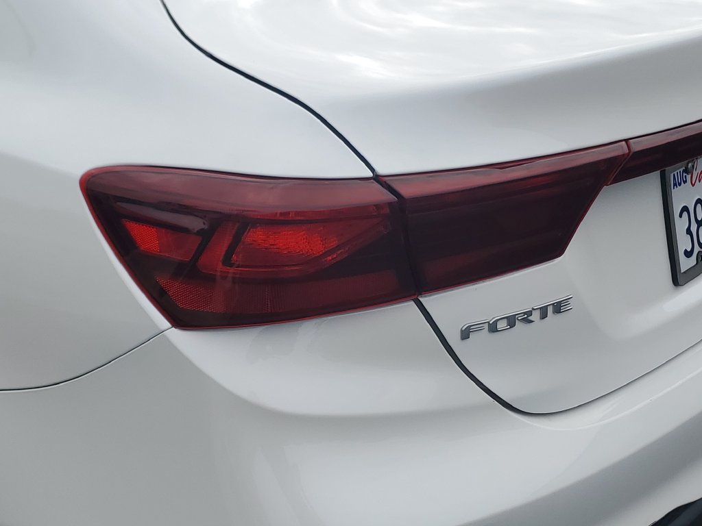 Used 2024 Kia Forte LXS FWD image 7